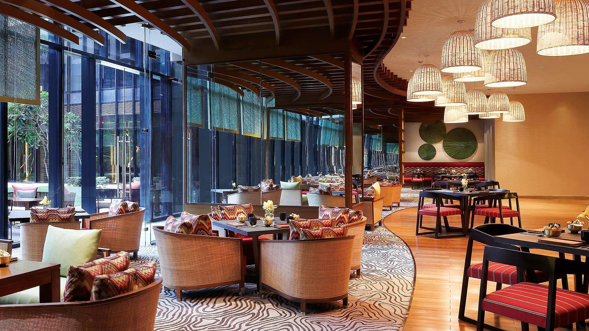Hotel Pullman New Delhi Aerocity