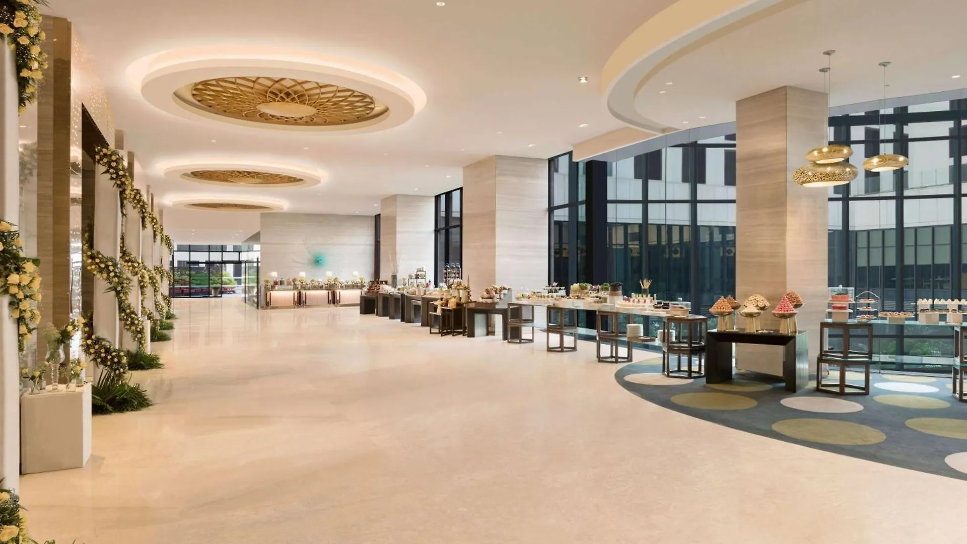 Pullman New Delhi Aerocity